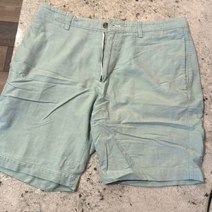 Chaps Green Flat Front Shorts Size 34